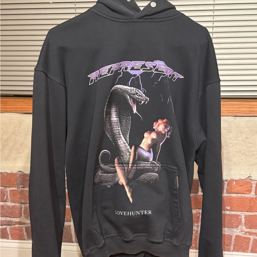 Represent LoveHunter Hoodie Size S.